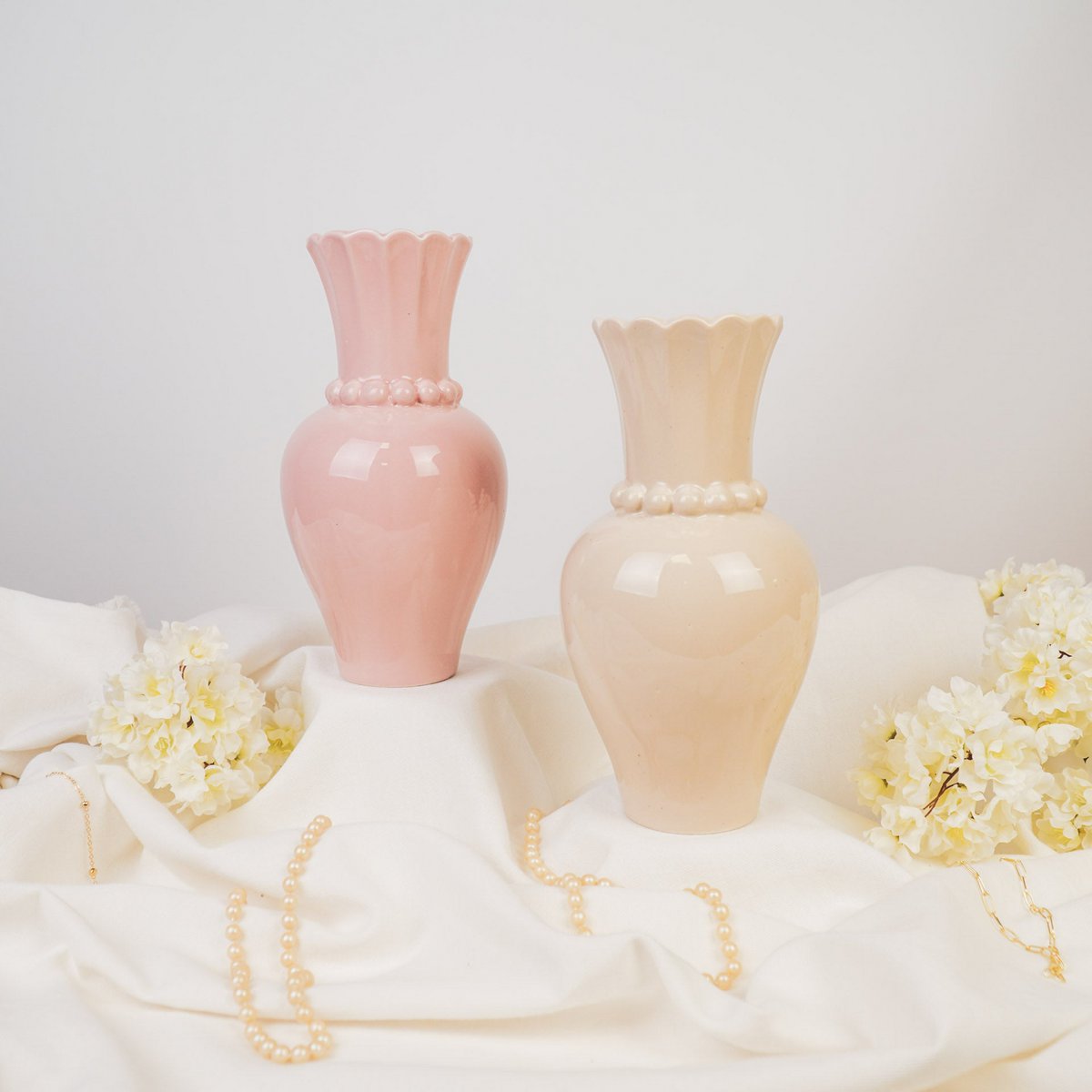 Vase „Perlenhals“ – Keramik – Sand – 12×12×24 cm