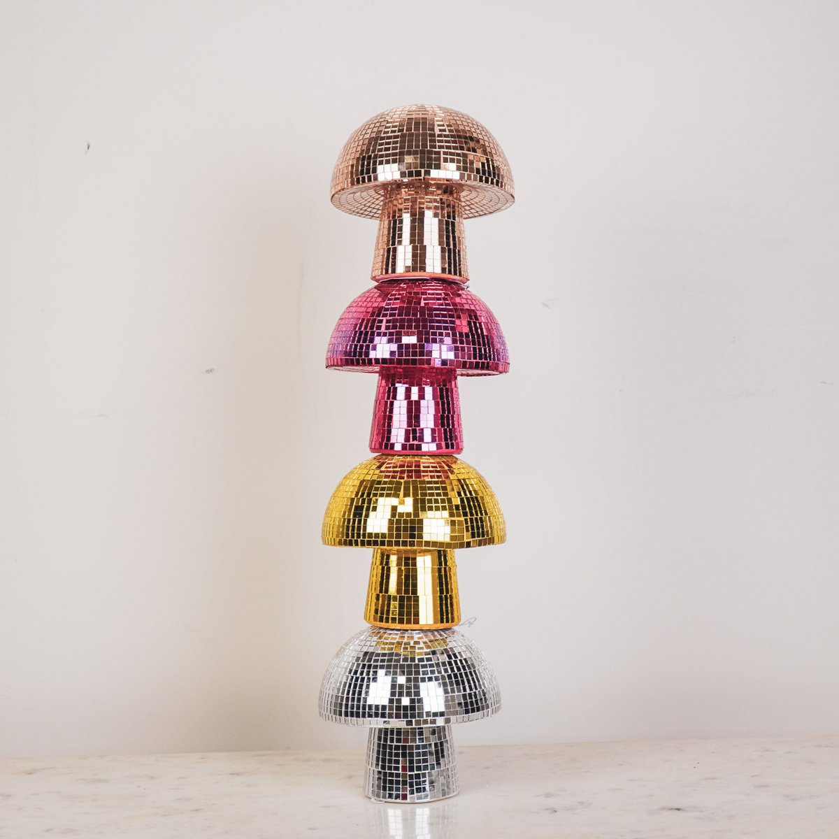 „Glittershroom“ – Disco-Goldpilz aus Glas – 14x14x14 cm