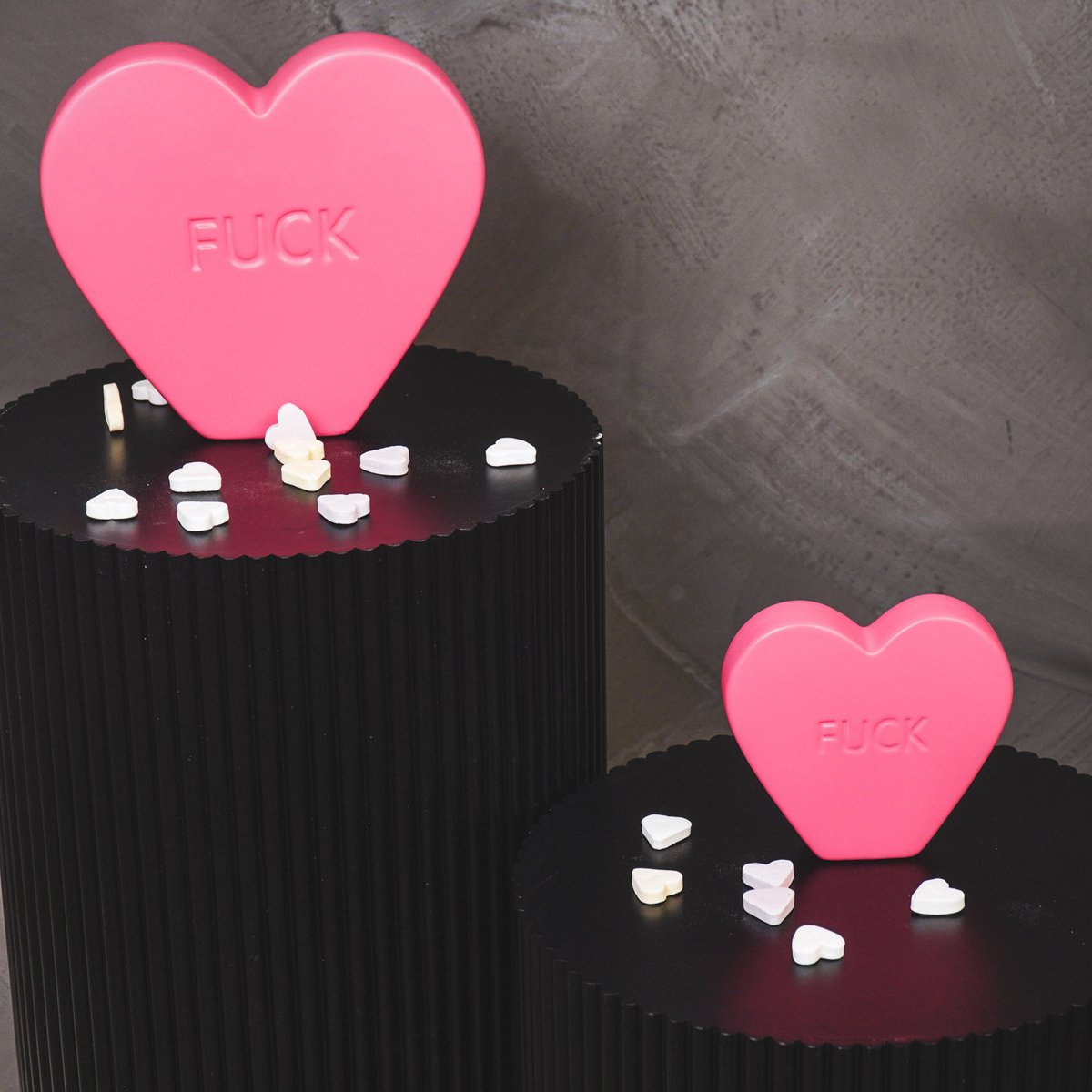 „Candy Heart – FUCK“ – Neon Pink – süß. rotzig. kompromisslos. - 20x4x18,5cm