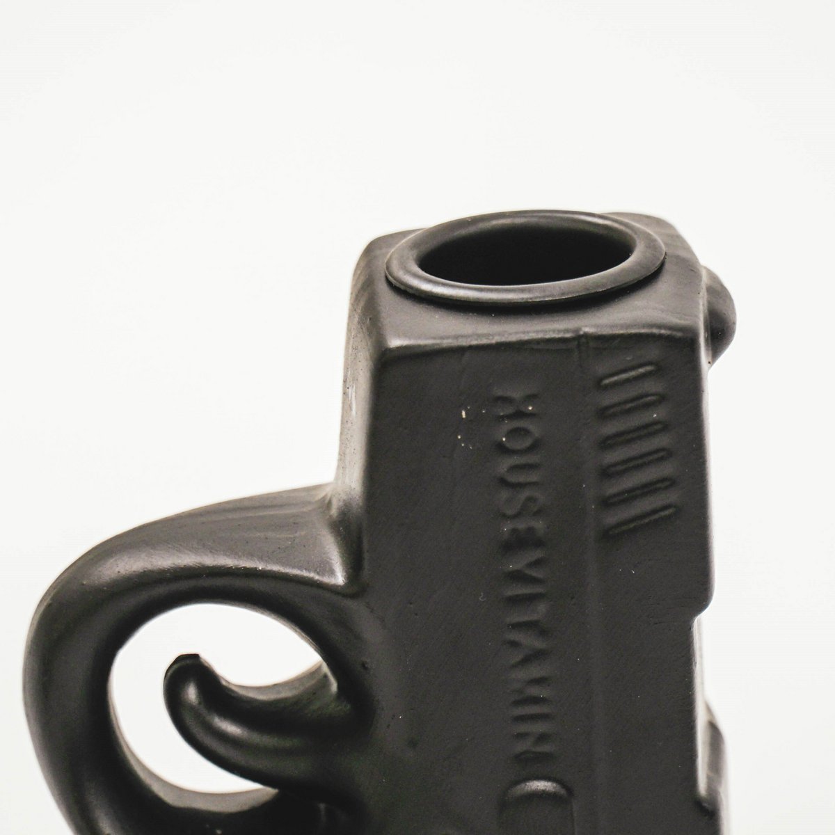 Kerzenhalter „BangBang“ – Pistolenform – Keramik – Schwarz – 12×5×12 cm