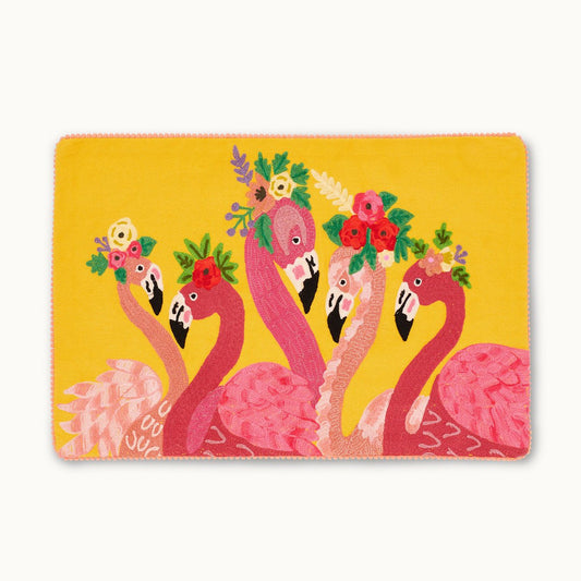 „Rosa Rasselbande“ – Flamingos auf Blumenmission – Kissenbezug mit Füllung